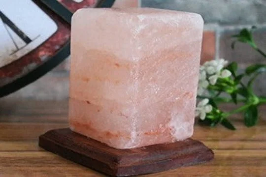 Salt Lamps with a Crystal - Clear Finish for a Pure and Elegant LookHimalayan cube salt lamp