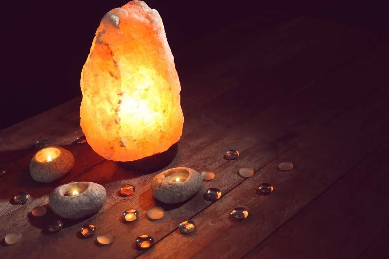 Small - Sized Salt Lamps for Desk or Nightstand DecorHimalayan Rock Salt Lamp 4-6 KG