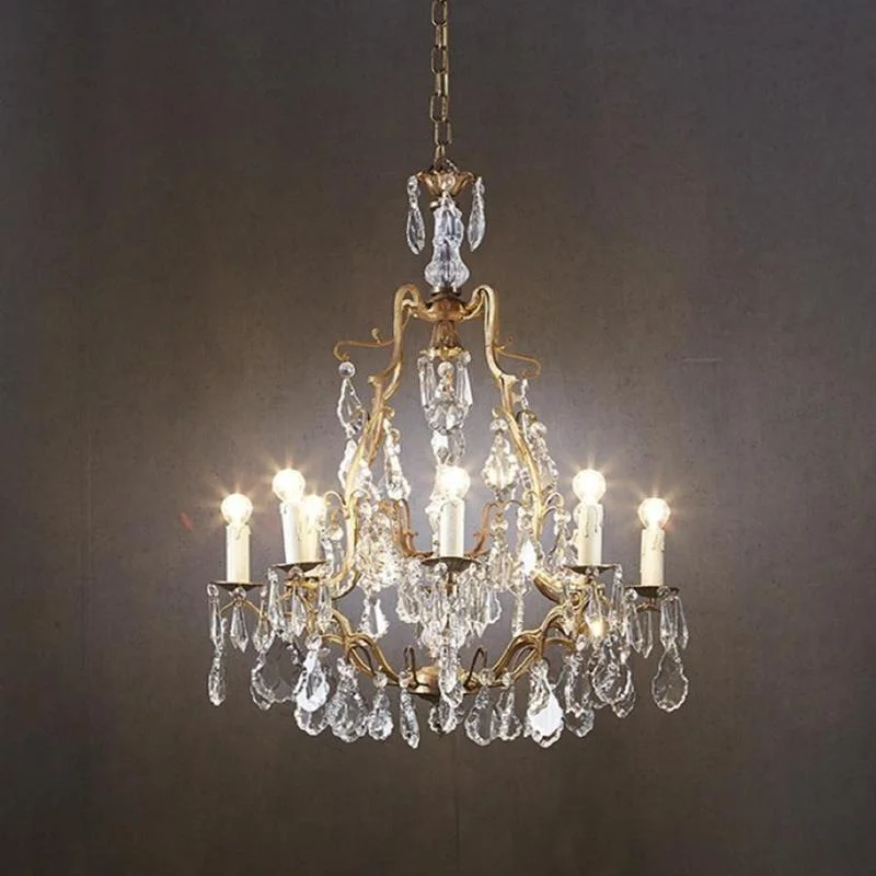 Minimalist Chandeliers for Sleek and Simple InteriorsAluminum Chandelier for Lightweight InstallationBaroque Style Chandelier